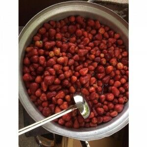 Ev Yapımı Doğal Çilek Reçeli (1 Kg)